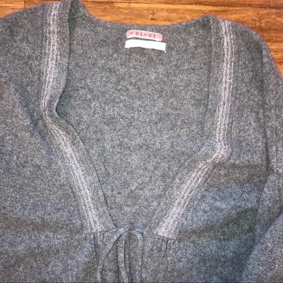 Velvet by Graham & Spencer Gray Cashmere Tie Cardigan with Glitter Lapels- Small - Picture 10 of 13